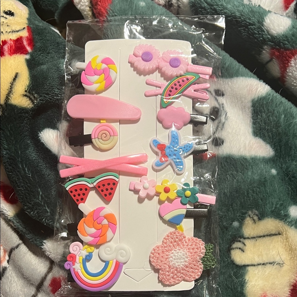 NWOT Hair Clips- 14 pk